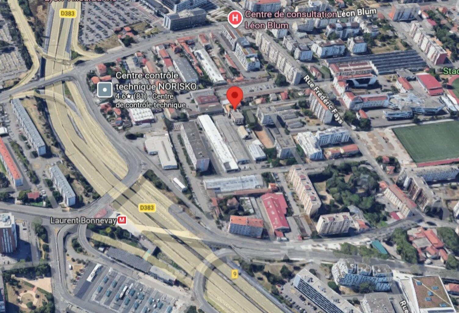 local d'activité 380 m2 pour stockage — photo 1