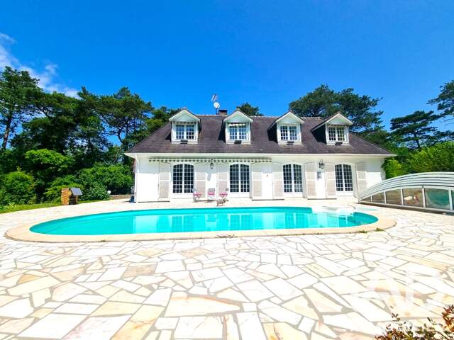 Vente Demeure 9 pièces — photo du bien
