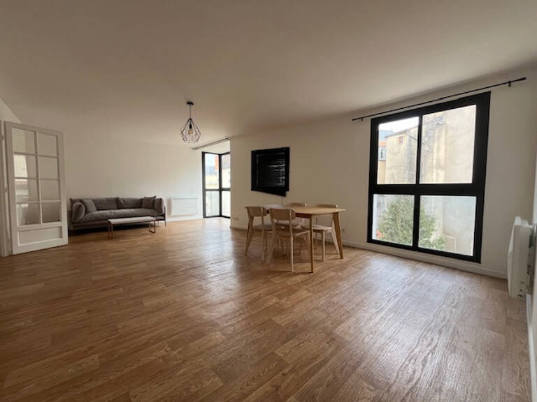 POITIERS Plateau, T3 de 80.08 m2 avec terrasse et parking en — photo 1