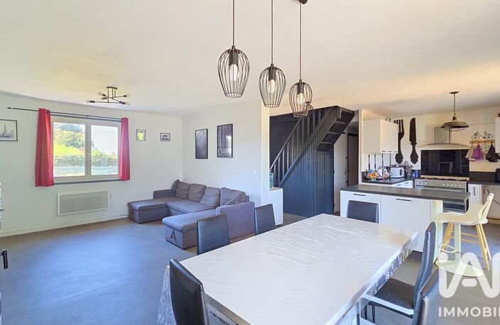 Vente Maison/villa 8 pièces — photo 2