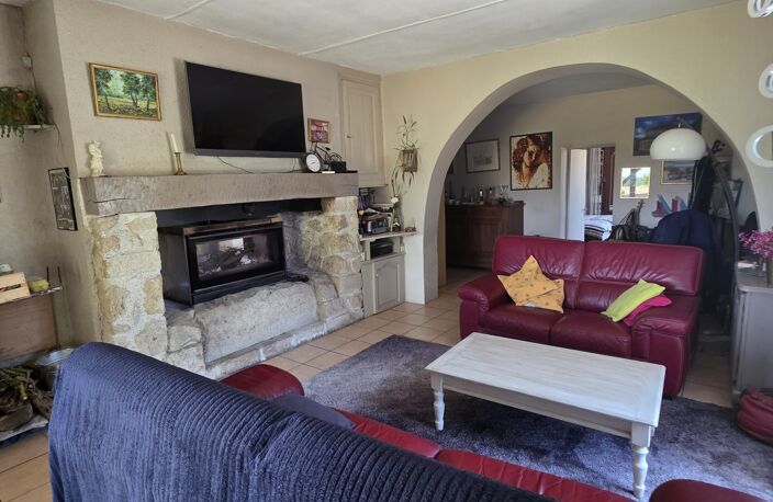 Vente Maison traditionnelle 7 pièces — photo 3