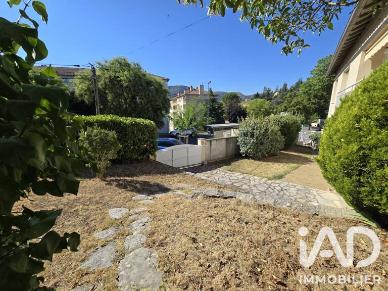 Vente Maison/villa 8 pièces — photo 1