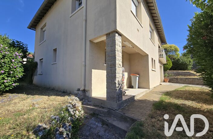 Vente Maison/villa 8 pièces — photo 2