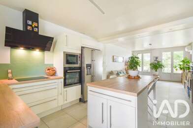 Appartement 4 pièces 275000 €