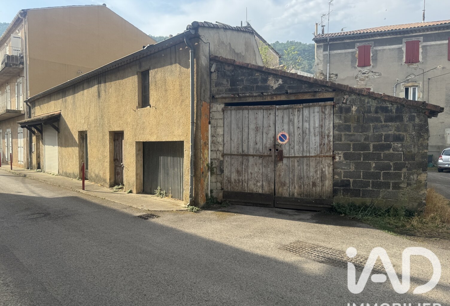Vente Surface diverse 172 m&sup2; — photo 1