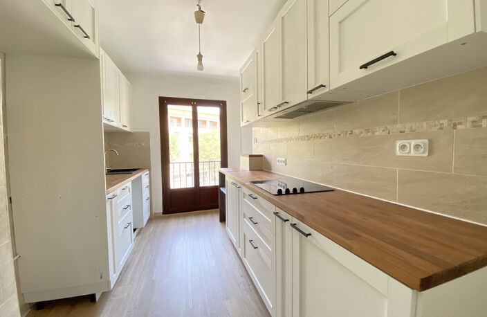 Appartement T5 avec balcon - 4 chambres - centre ville — photo 2