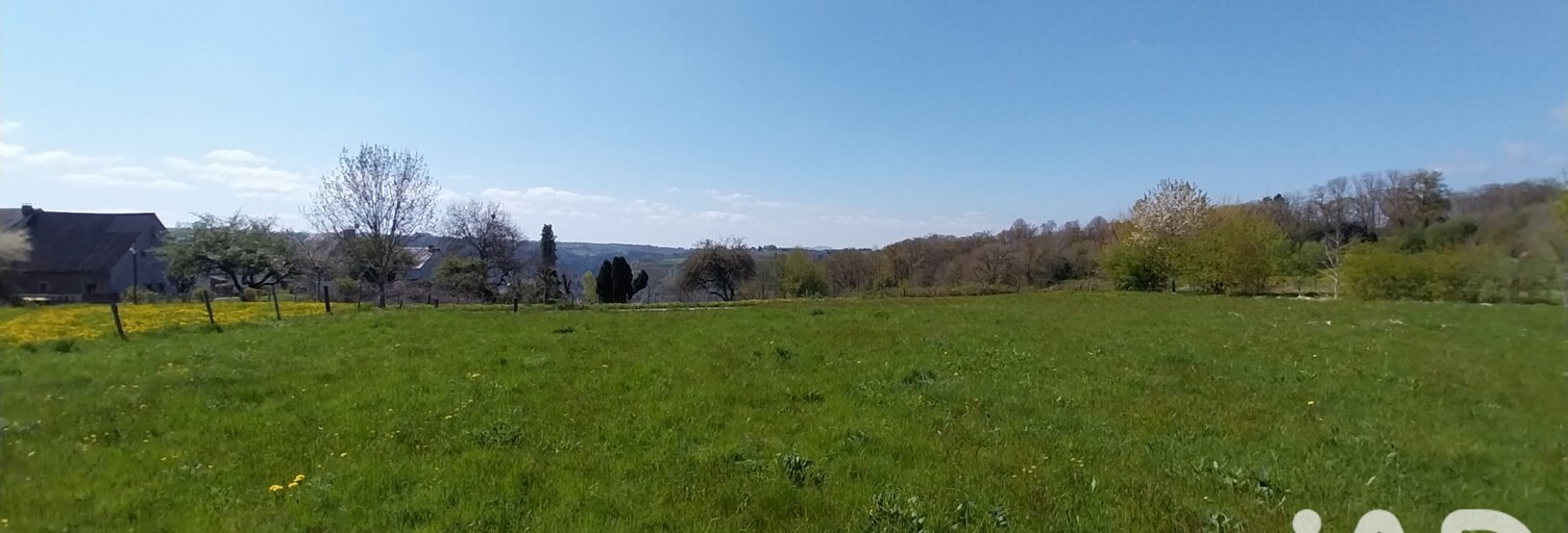 Terrain  2040 m² à vendre à Singles (63690)