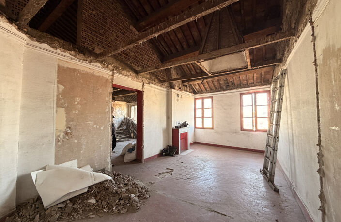 SPÉCIAL INVESTISSEUR   MARSEILLE 1er   RUE COLBERT — photo 4