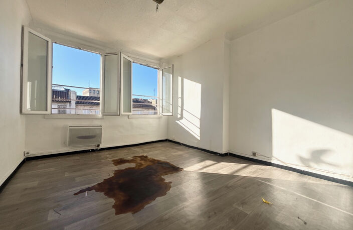 À VENDRE   MARSEILLE 1er   RUE COLBERT — photo 2