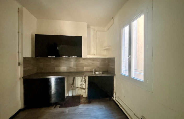 À VENDRE   MARSEILLE 1er   RUE COLBERT — photo 3