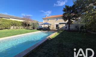 Maison 10 Pièces 290 m² à vendre à Sainte-Verge (79100)