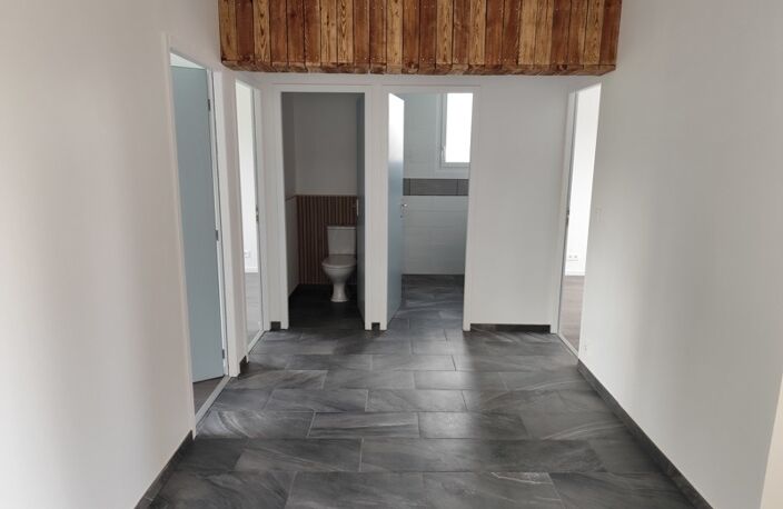 Maison en pierre de 6 pièces principales — photo 3