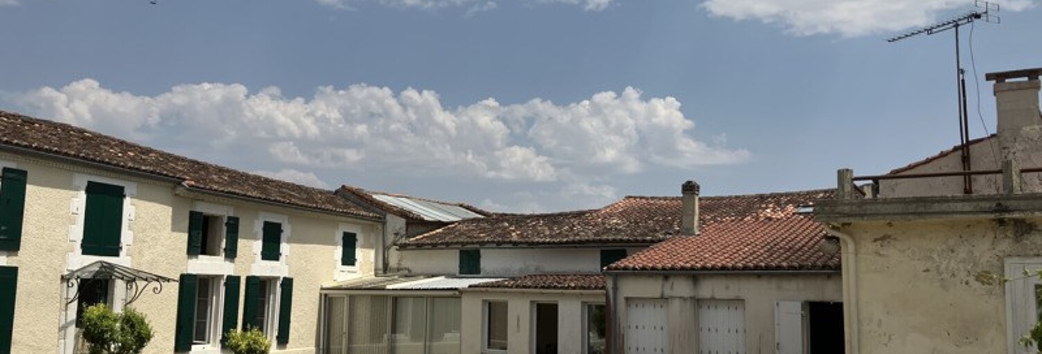 Maison 13 Pièces 215 m² à vendre à Essouvert (17400)