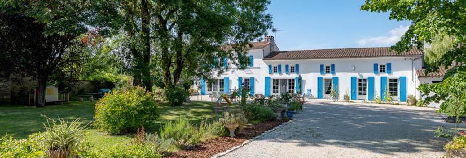 Maison 5 Pièces 182 m² à vendre à Saint-Hilaire-de-Villefranche (17770)