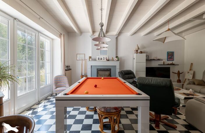 Vente maison 5 pièces 182 m² Saint-Hilaire-de-Villefranche (17770) — photo 3
