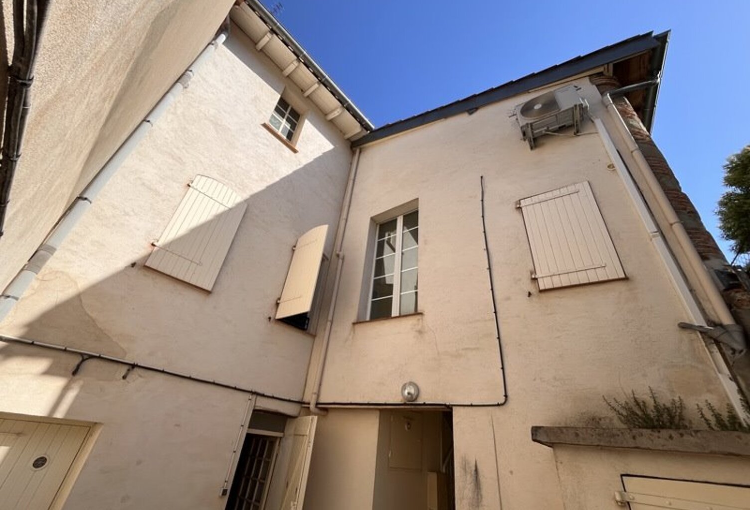 Vente immeuble   Lavaur (81500) — photo 1