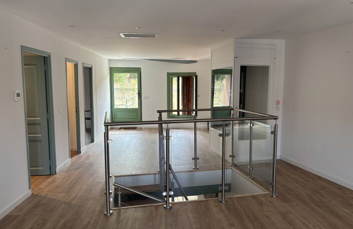 Vente maison 3 pièces 164 m² Montagnac (34530) — photo 2