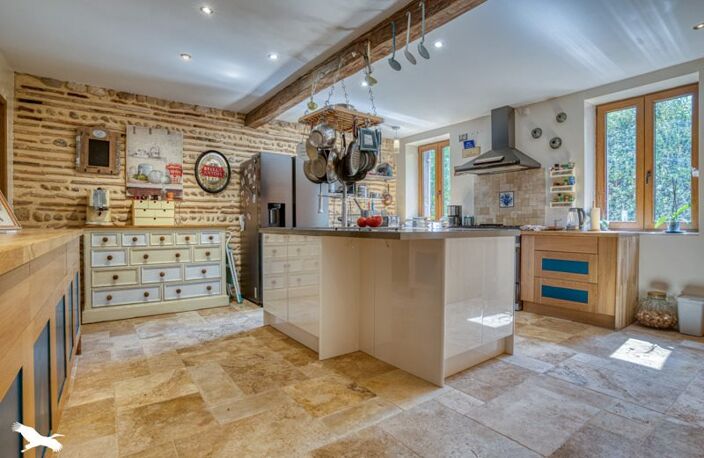Maison en pierre de 7 pièces principales — photo 4