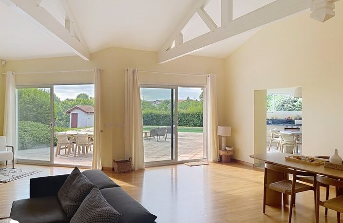 Vente maison 4 pièces 230 m² Arbonne (64210) — photo 3