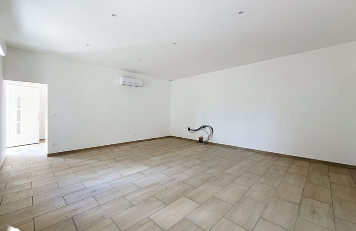 Contemporaine de 4 pièces principales — photo 2