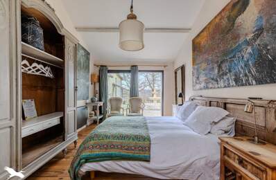 Maison en pierre de 12 pièces principales — photo du bien