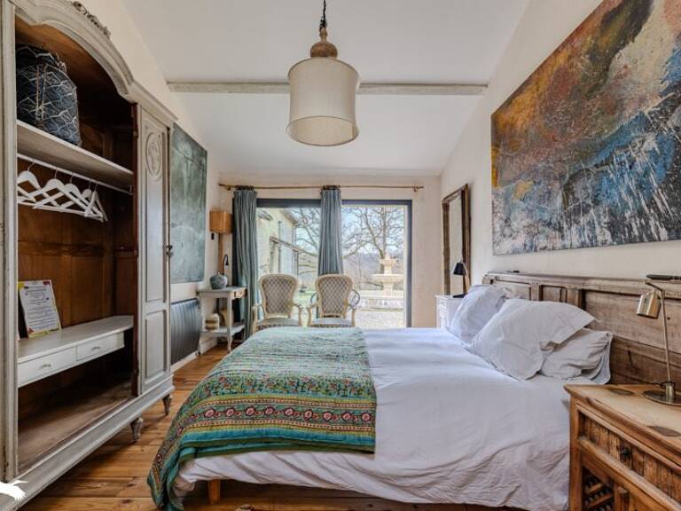 Maison en pierre de 12 pièces principales — photo 1