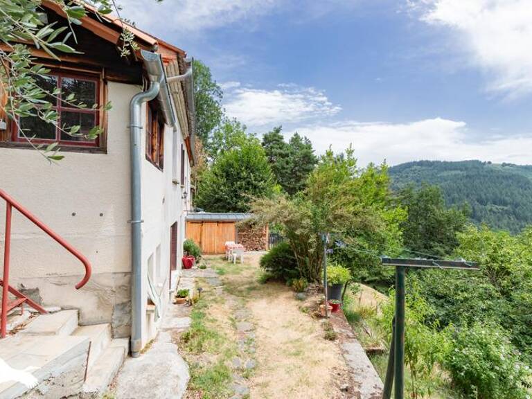 Maison en pierre de 5 pièces principales — photo 1