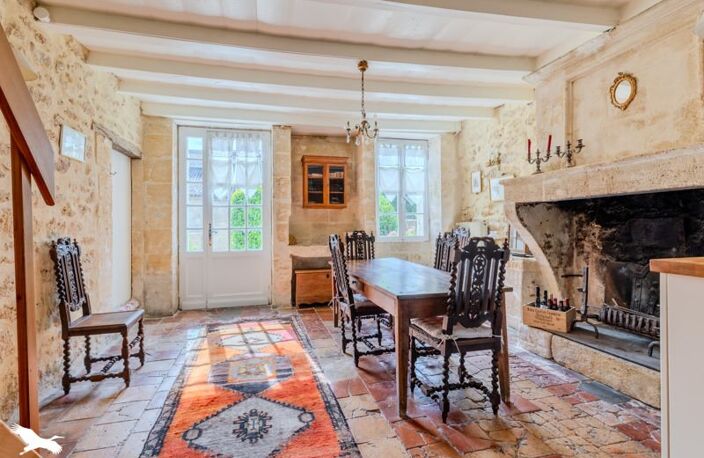 Maison en pierre de 7 pièces principales — photo 2