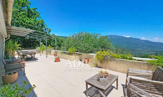 Maison 5 Pièces 152 m² à vendre à Le Bar-sur-Loup (06620)