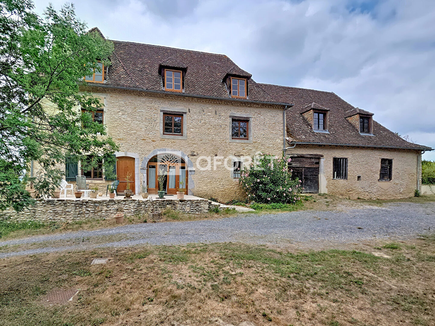 Villa / Maison  T8 à vendre Salies-de-Béarn 64270