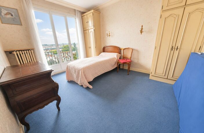 Tours Grand appartement ideal investisseur quartier Jean Royer — photo 3