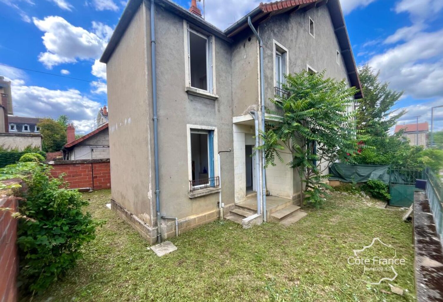CLAMECY   Maison de 4 chambres rénovée avec jardin, cave et — photo 1