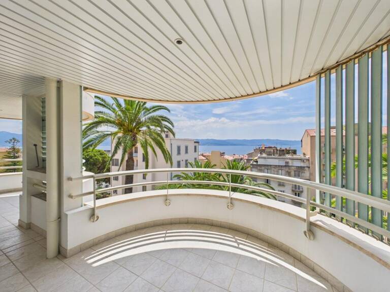 A VENDRE F4 DE STANDING- RES L'ARAUCARIA - AJACCIO — photo 1