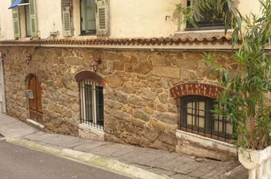 Commerce  750 €