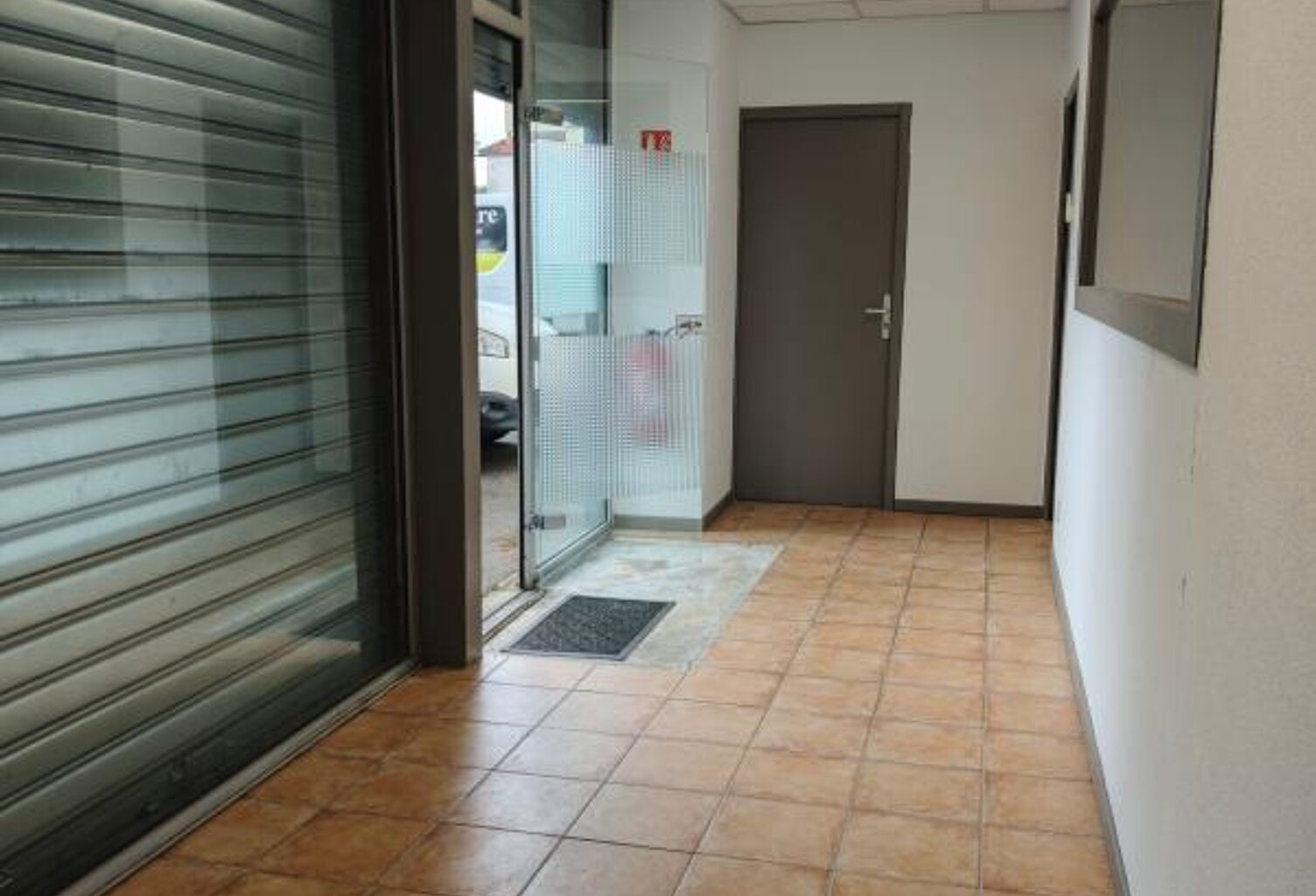 local commercial ou professionnel À Louer — photo 1