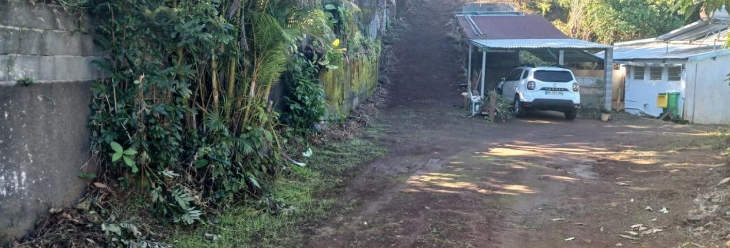 Terrain  1333 m² à vendre à Petite-Île (97429)