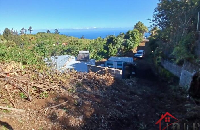 En EXCLUSIVITÉ : Terrain constructible de 1 333 m2 avec vue — photo 4