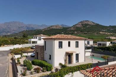 Maison 5 pièces 639500 €