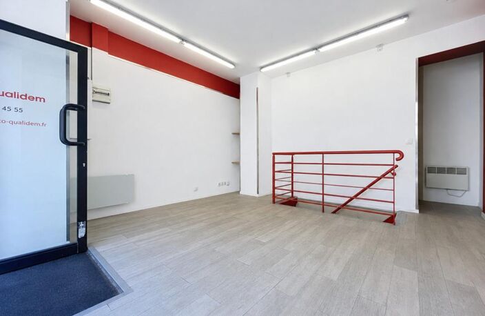Commerce à louer - 41 m² - Paris 15 — photo 3