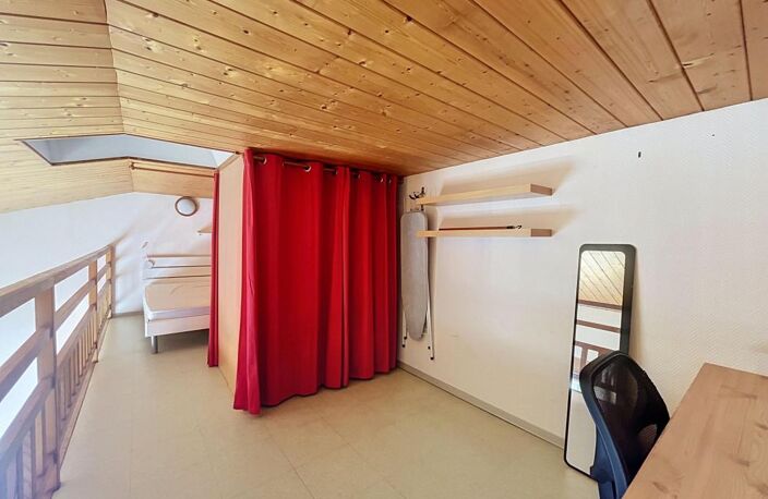 Appartement À Vendre la rochelle proche facultés — photo 3