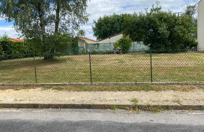 Maison à construire à Artigues-près-Bordeaux (33370) — photo 2