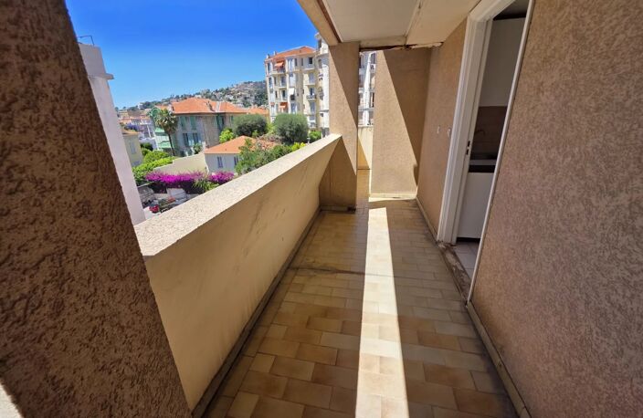 ? OPPORTUNITÉ RARE À NICE – STUDIO IDÉAL INVESTISSEMENT OU PREMI — photo 4