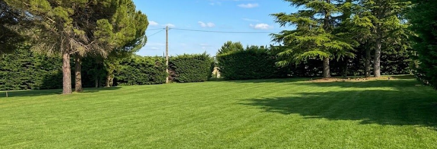 Terrain  895 m² à vendre à Saint-Michel-l'Observatoire (04870)