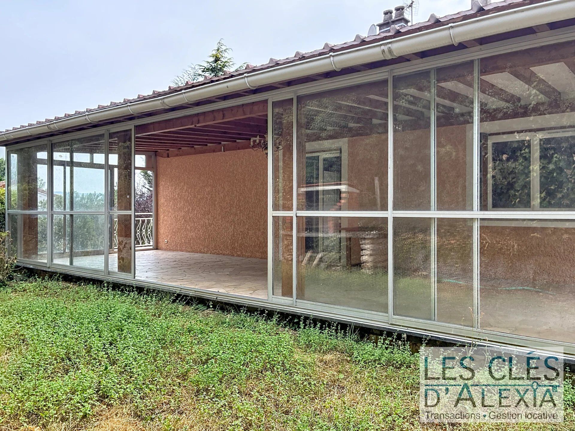 Maison M T7