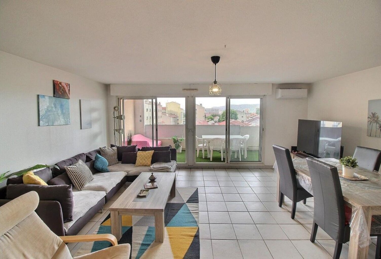 Appartement À Vendre — photo 1