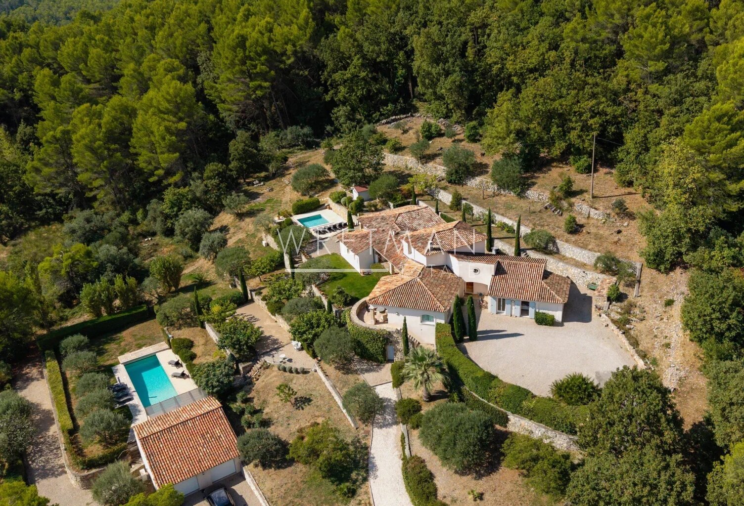 Domaine exceptionnel avec piscines et vue panoramique - Seillans — photo 1