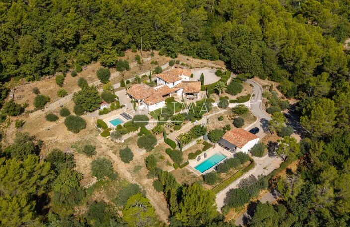Domaine exceptionnel avec piscines et vue panoramique - Seillans — photo 2