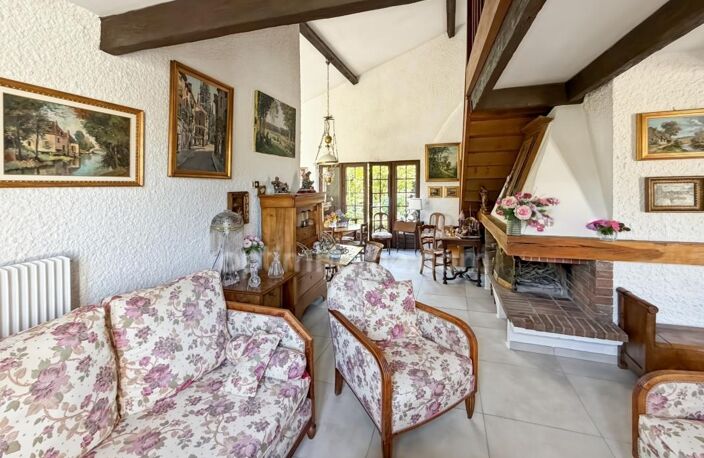 CHAMPIGNEULLES – Maison de caractère avec jardin, au calme et proche de toutes les commodités — photo 5