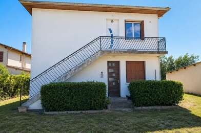 Appartement 3 pièces 890 €