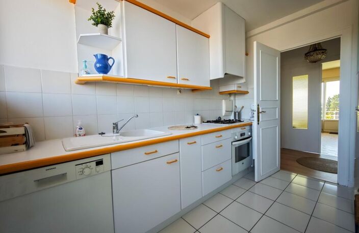 CHOLET – Résidence Saint-Pierre | Appartement 4 pièces – 3 chambres | Dernier étage – Vue exceptionnelle — photo 4